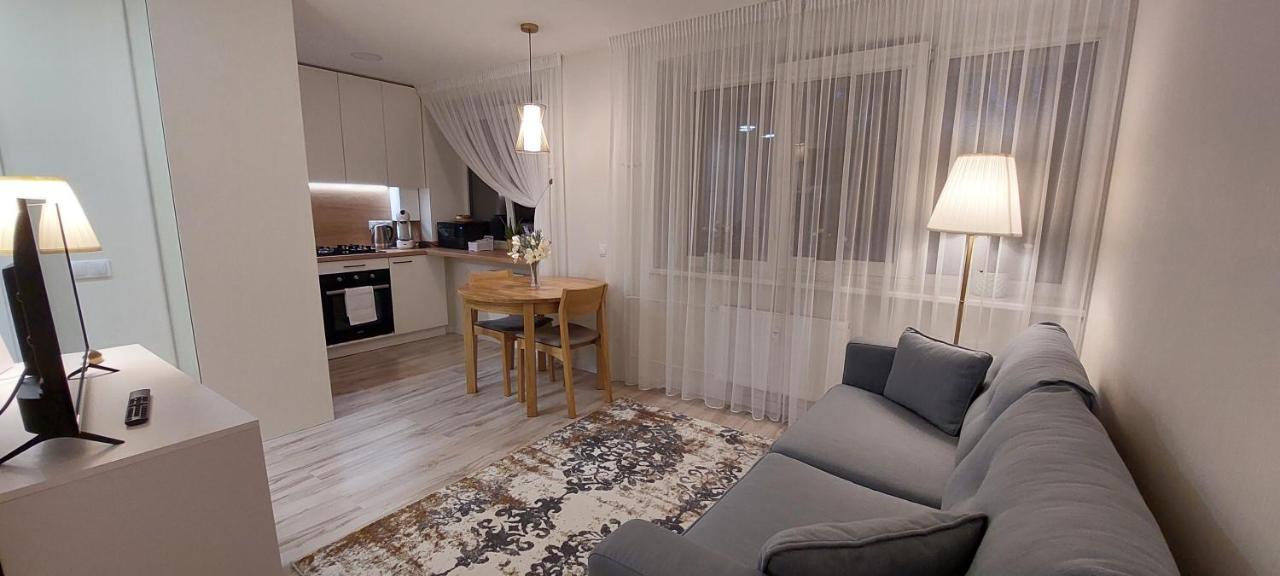 Apartamento Diva Contactless Check In & Out Šiauliai Exterior foto